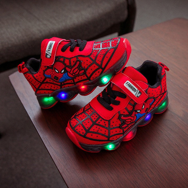 Zapatos con iluminación LED para niños