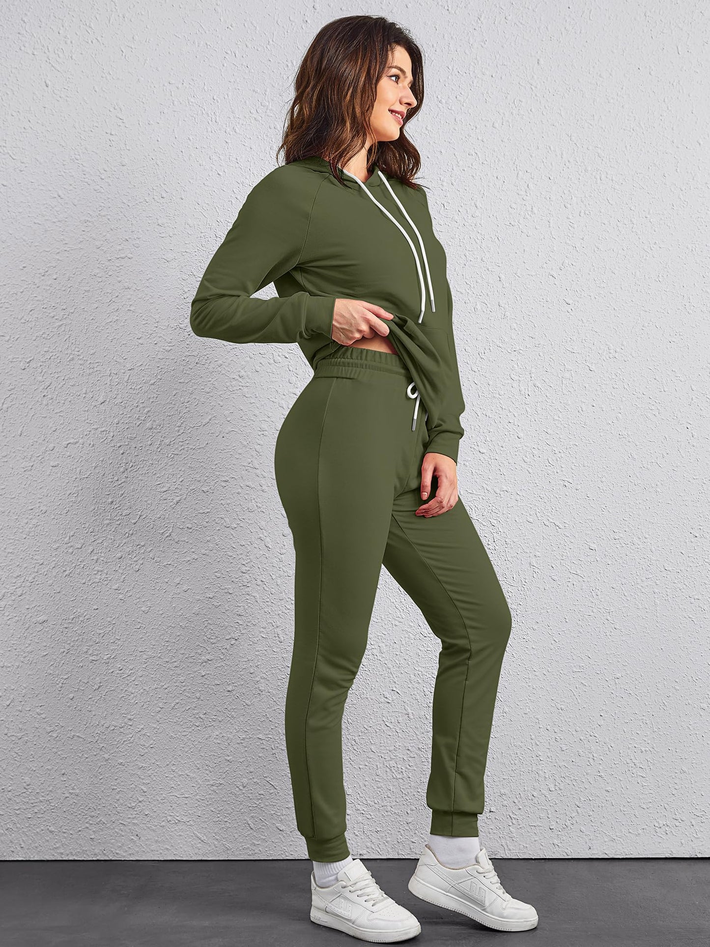 FUPHINE Conjunto de 2 piezas para mujer, conjunto de sudadera con capucha de manga larga y pantalones deportivos, conjunto de jersey y tops para estar en casa (verde militar, M)