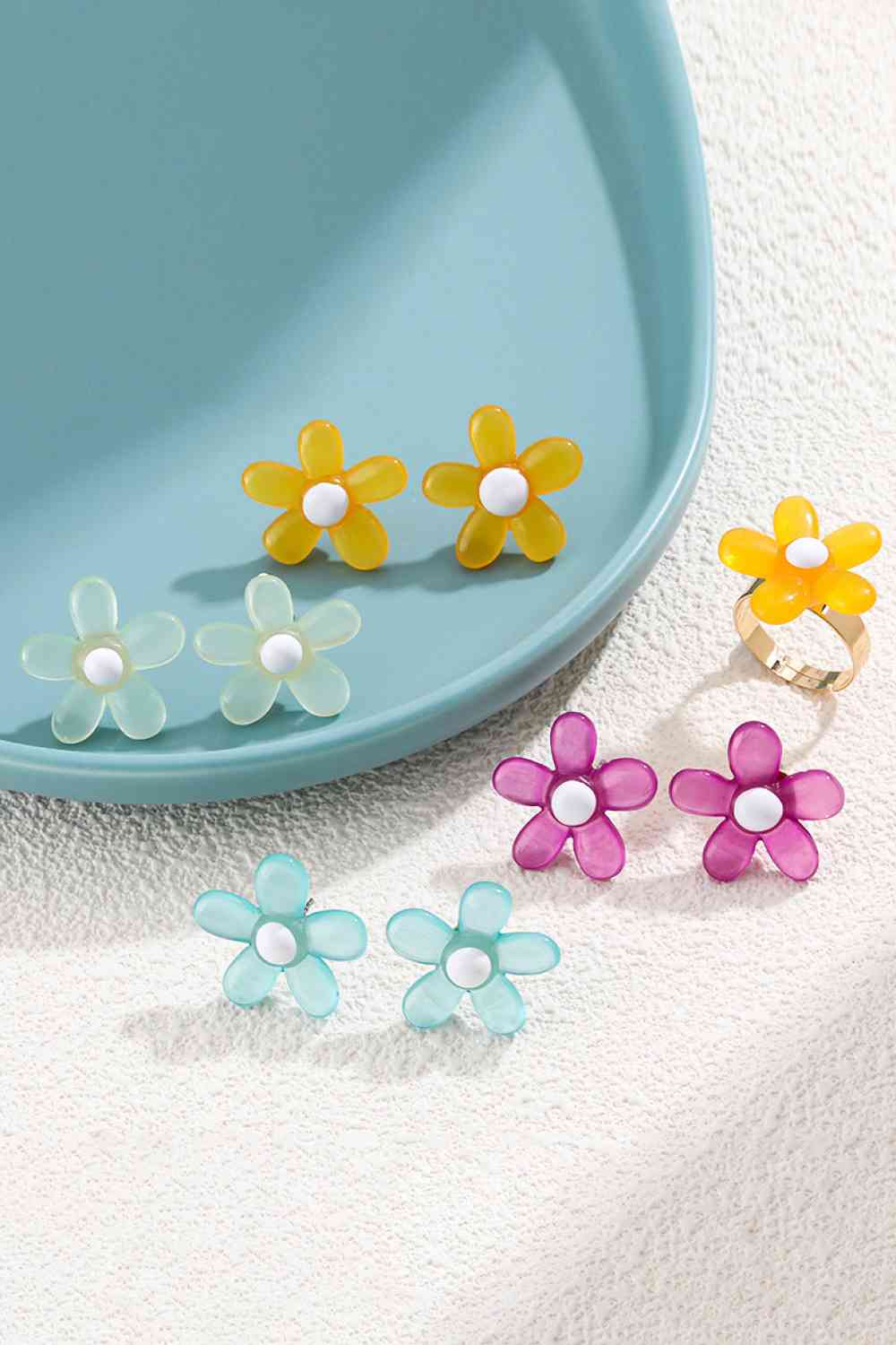 Flower Shape Resin Earrings