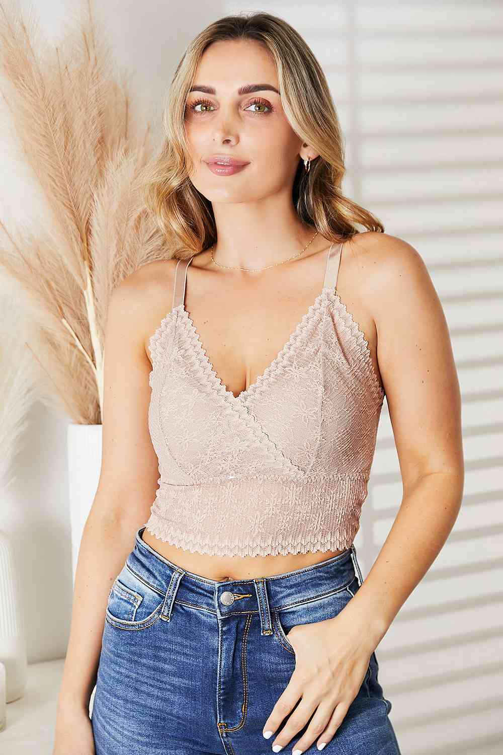 Bralette de encaje de tamaño completo de JadyK