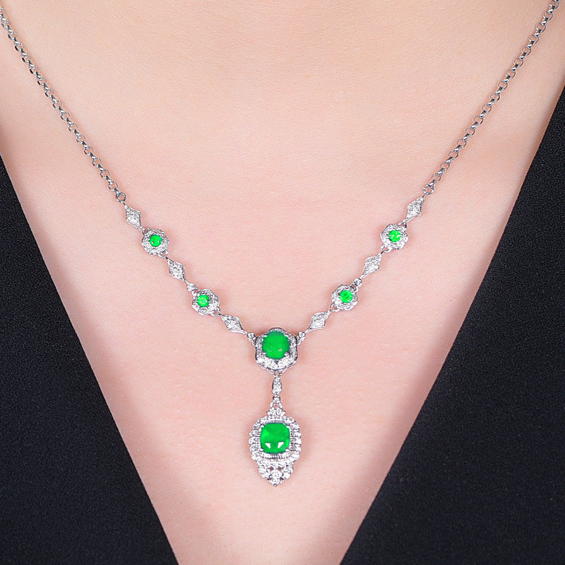 14K White Gold Emerald Necklace