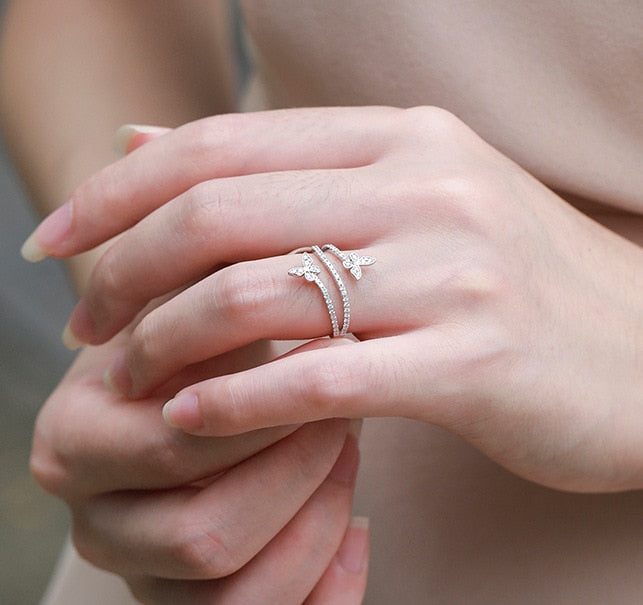 Anillos de mariposa doble de plata